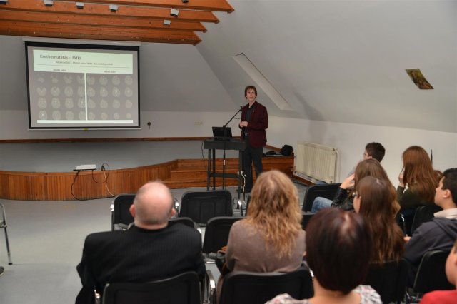 Laboravató 2014.12.18.